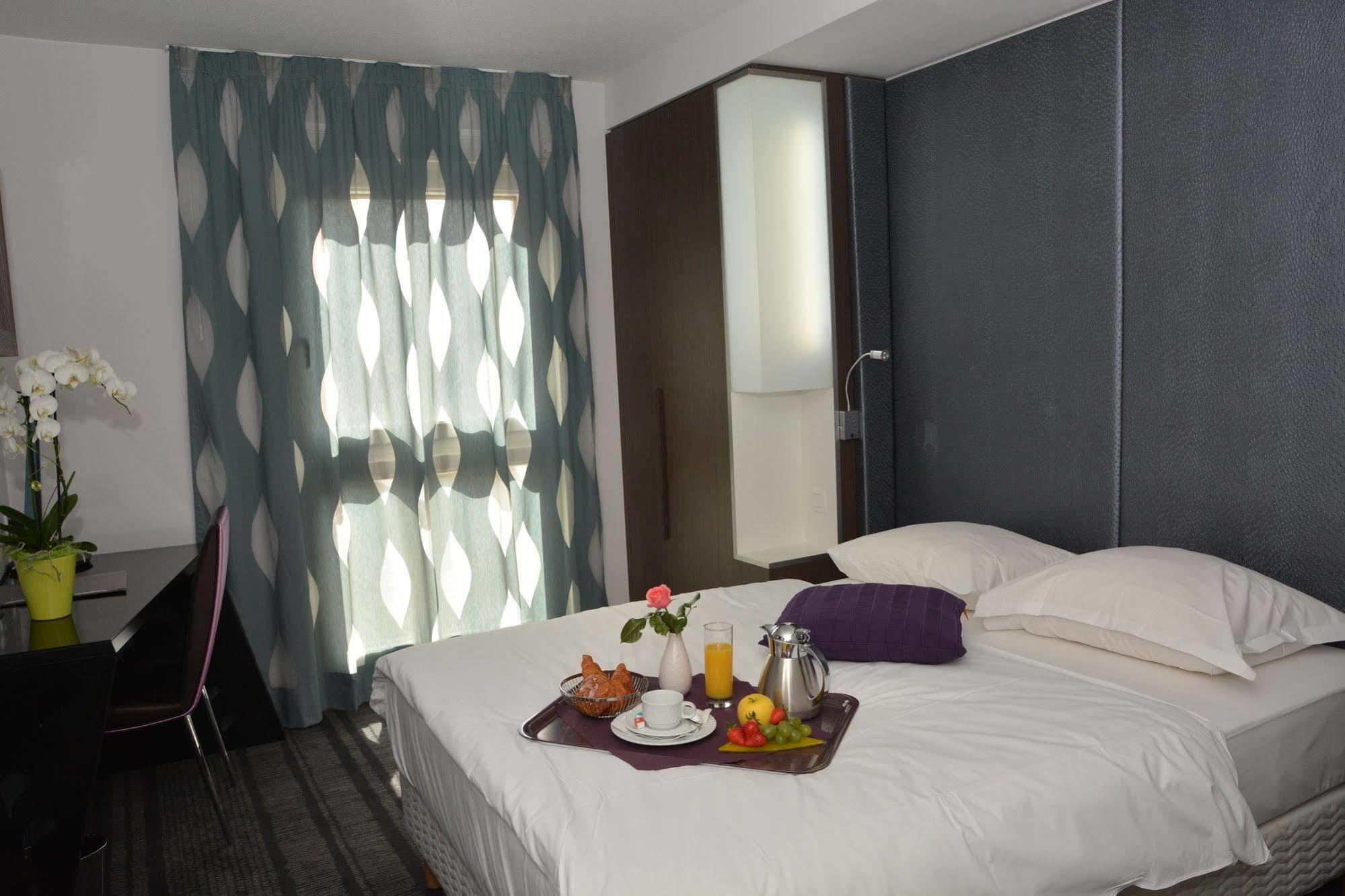 Hotel Restaurant Crystal 3*